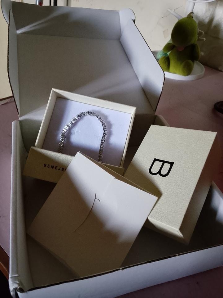 Customer photo review of Ash Luxe Bracelet