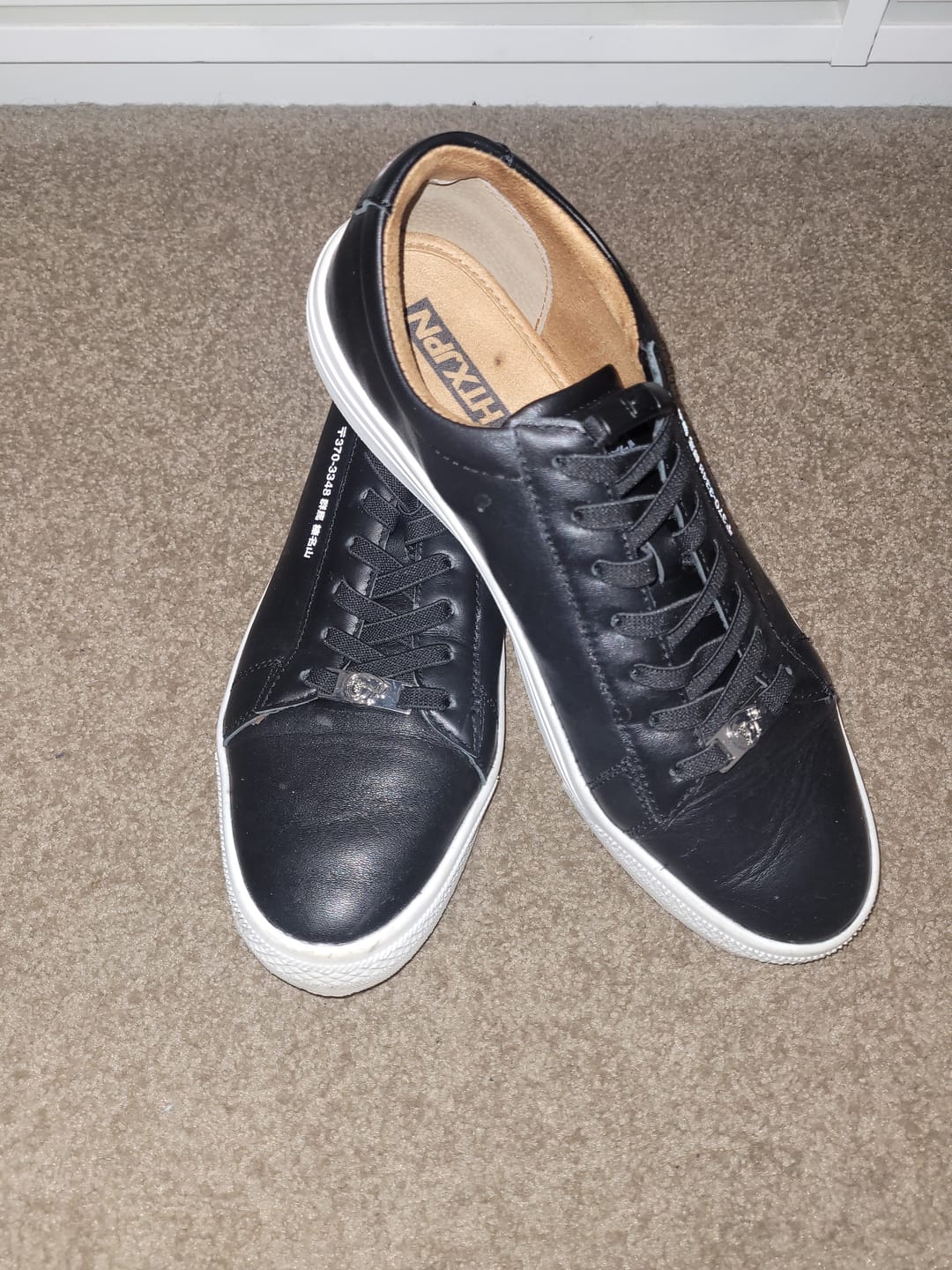 Customer photo review of HTXJPN Gunma Black Sneakers