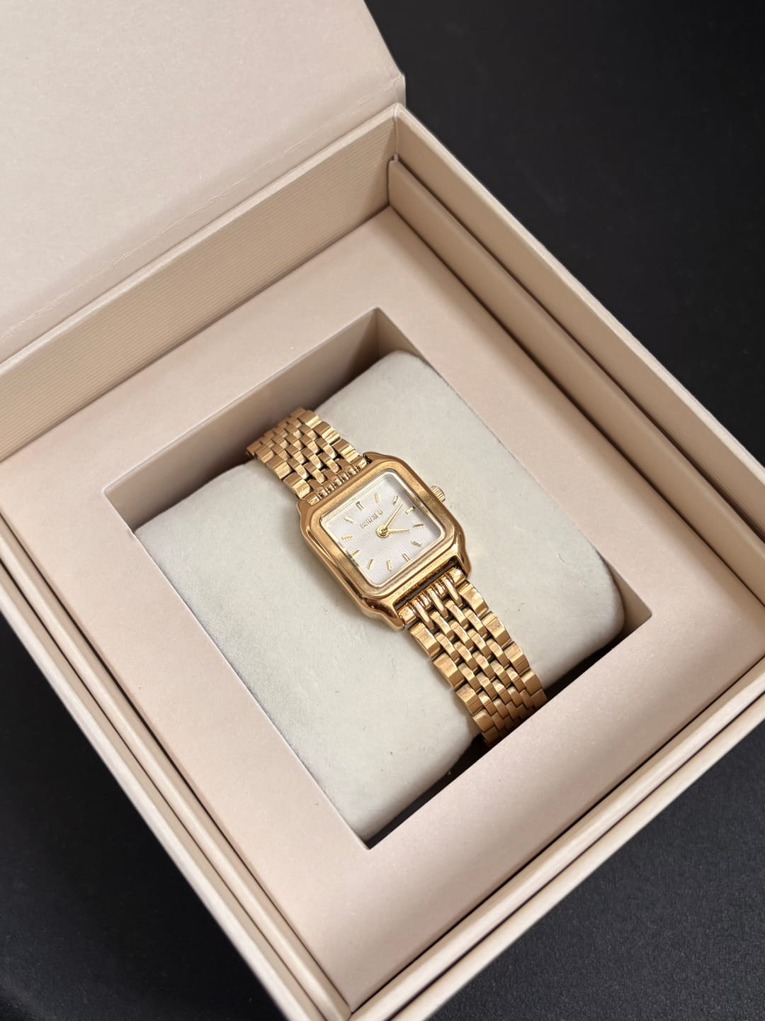 Customer photo review of Macy Petite Gold White