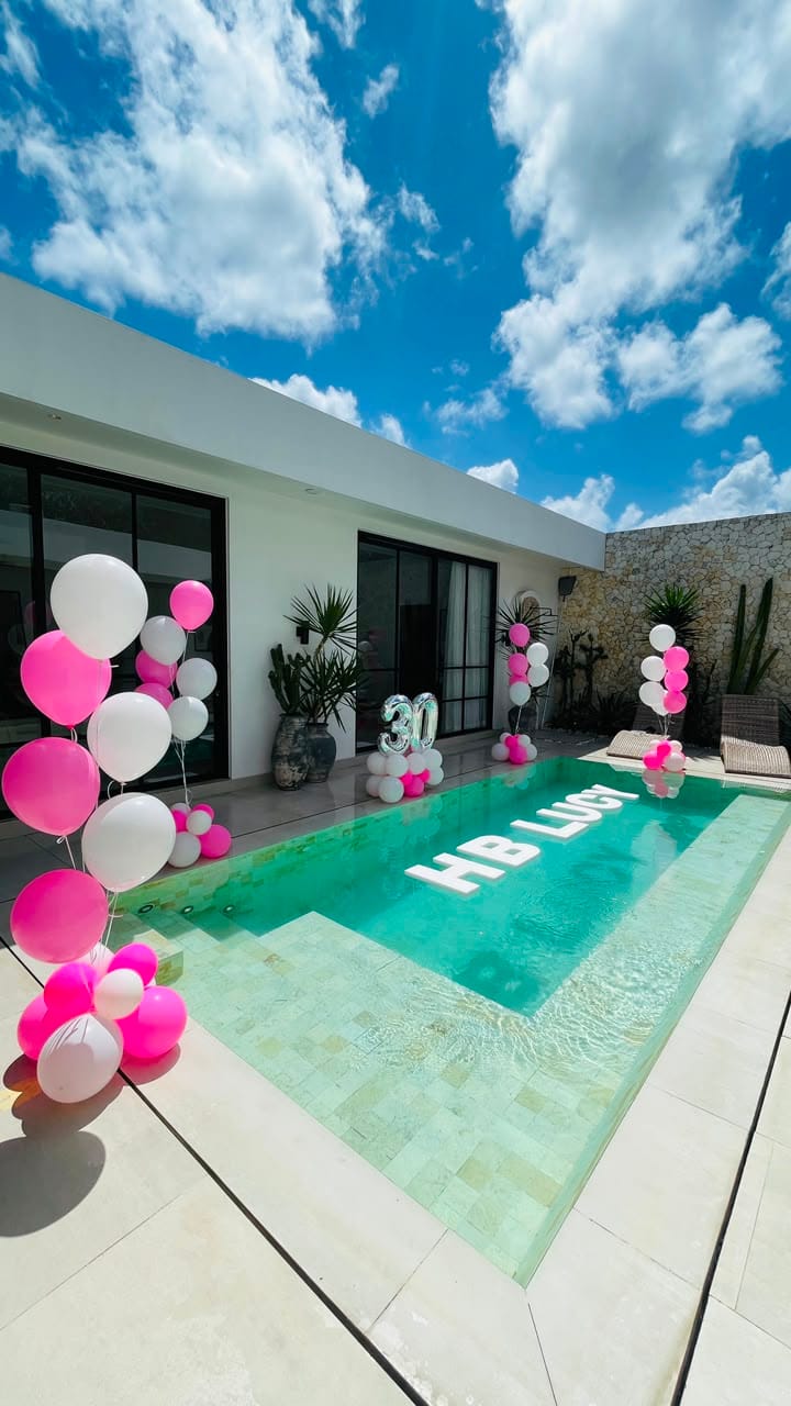 Customer photo review of 🎈 Pool Balloon Decoration Setup