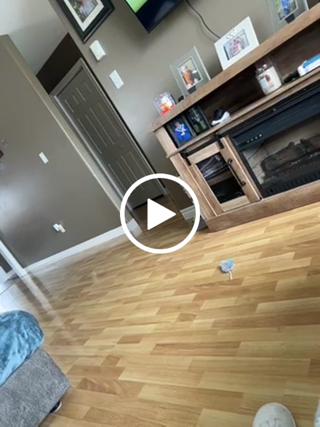Customer video review of DON'T CRY FOR ME I'M OK!! - UPLOAD IMAGE - PERSONALIZED KEYCHAIN