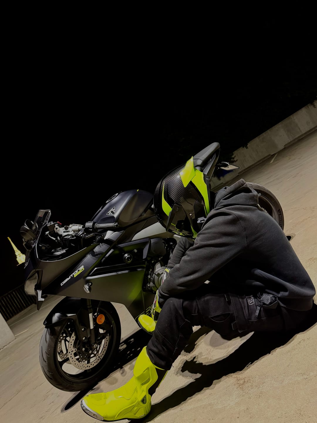 Customer photo review of Allgoal Motorcycle Riding Boots Green