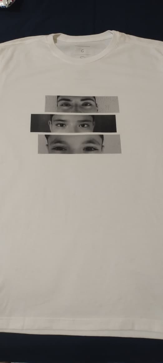Customer photo review of Camiseta Personalizada OLHARES DOS FILHOS (Até 6) - Algodão 100%