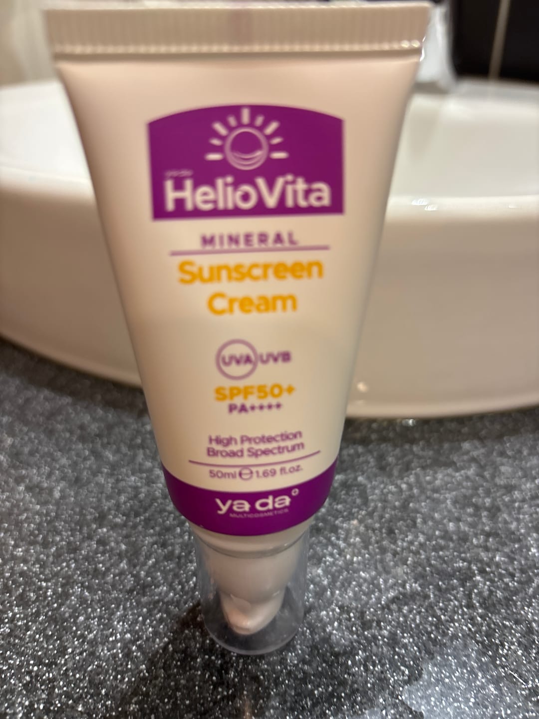 Customer photo review of HelioVita %100 Mineral Güneşten Koruyucu Krem (50 ml)