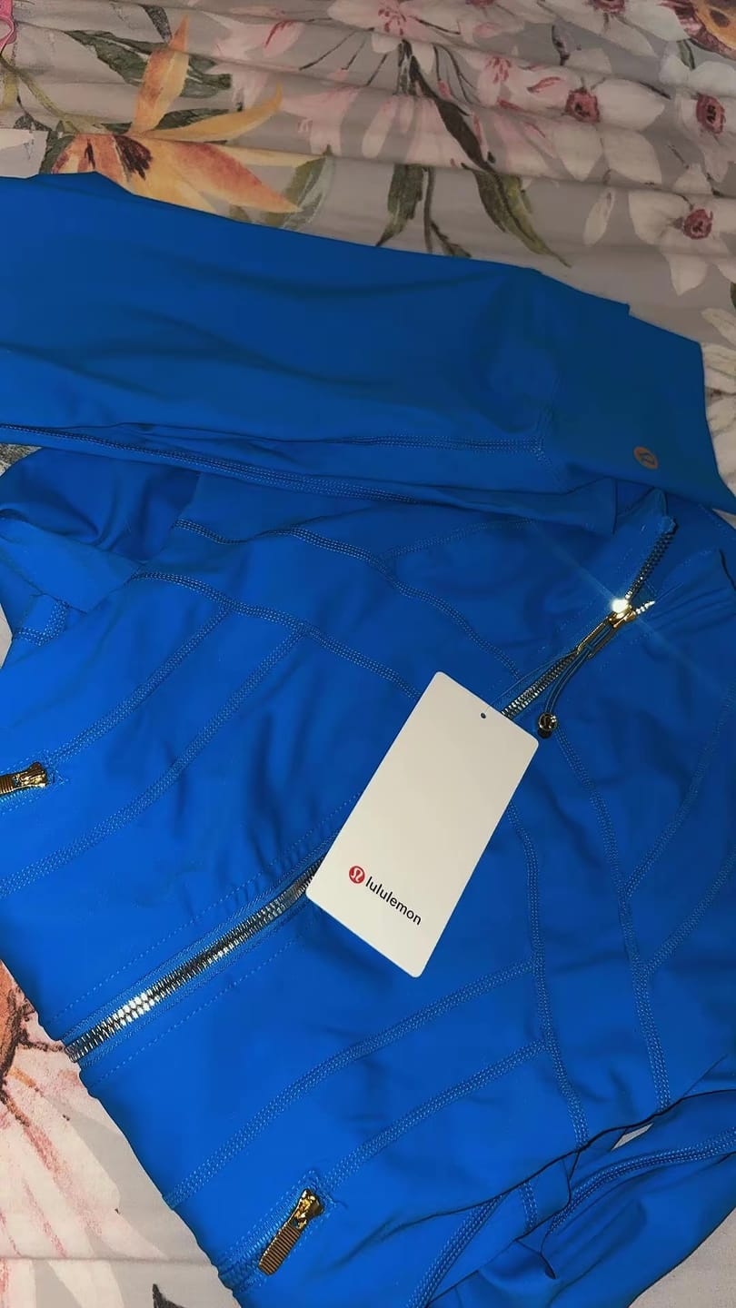 Customer photo review of Lulu Lemon Set