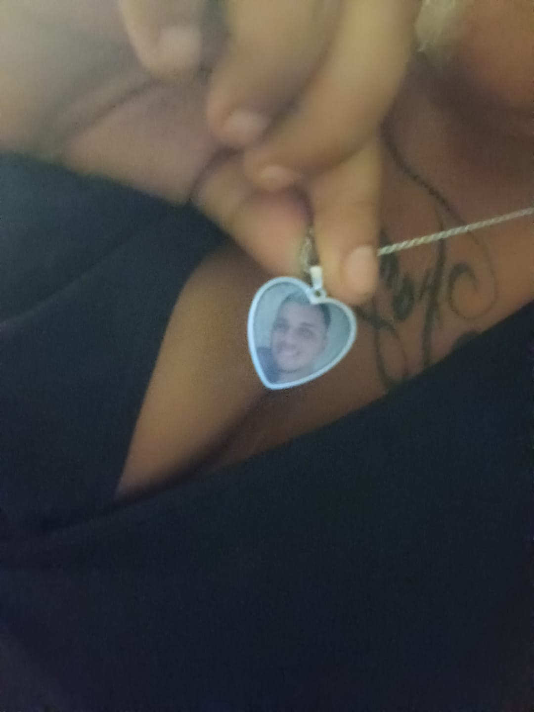 Customer photo review of Collana con Foto - Portami con Te