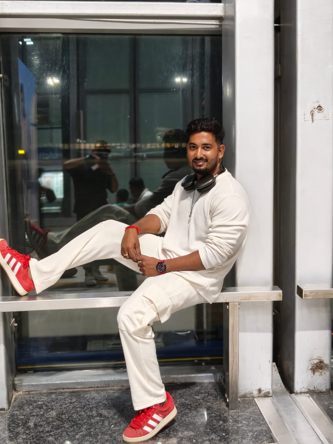 Customer photo review of Cream Side Pocket Baggy Fit Track Pant