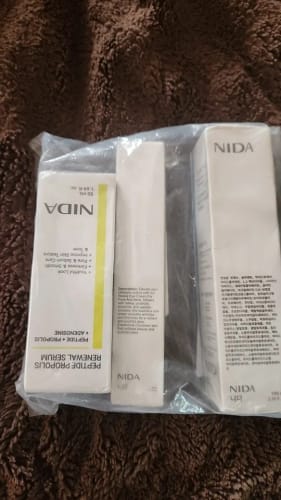 Customer photo review of NIDA Peptide Propolis Renewal Serum