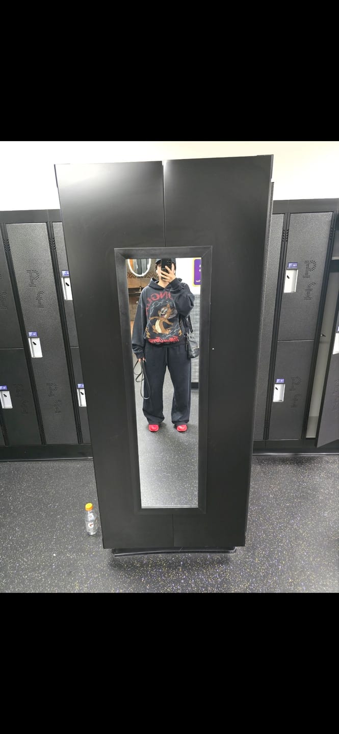 Customer photo review of 5047 - Tom & Jerry Pullover