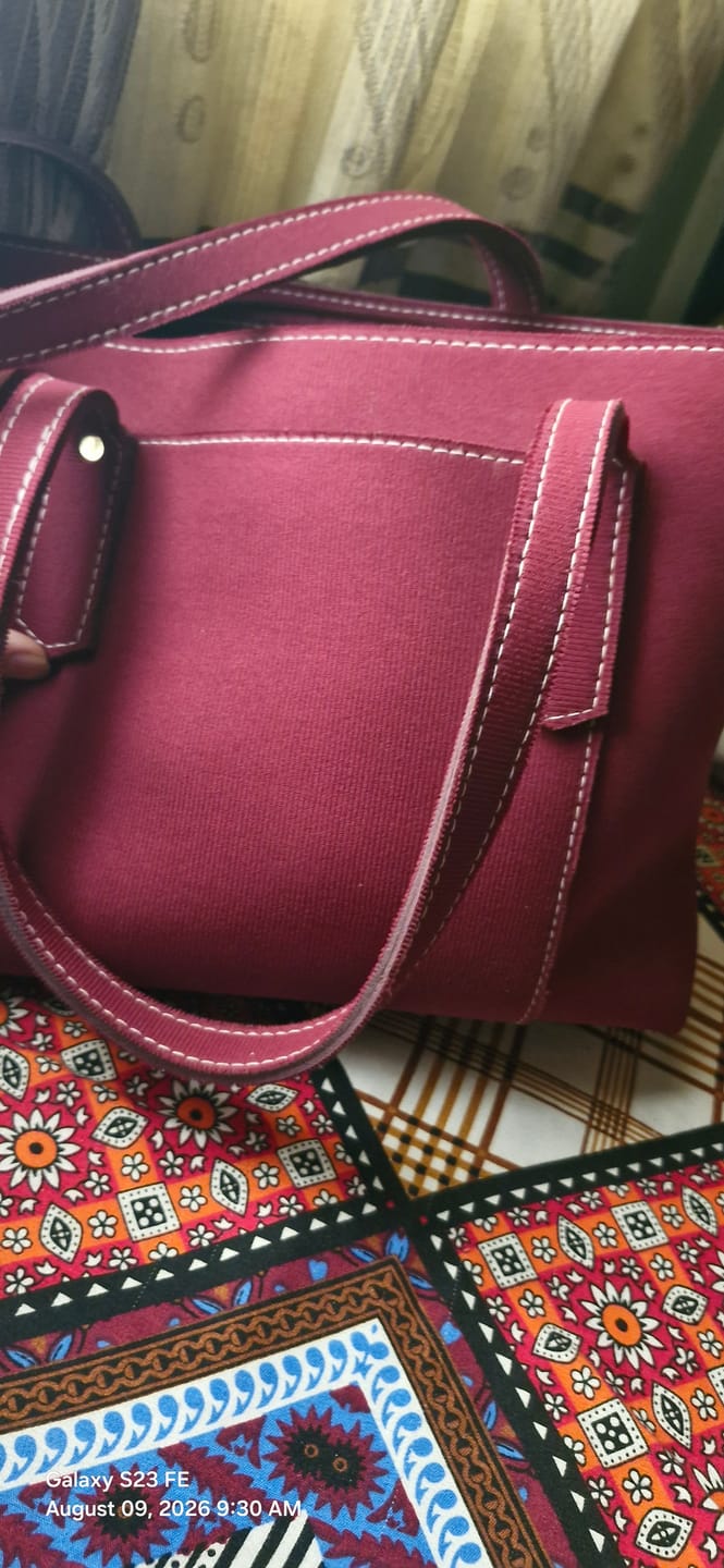 Customer photo review of Mehroon Belle The Nine Fold Tote Bag