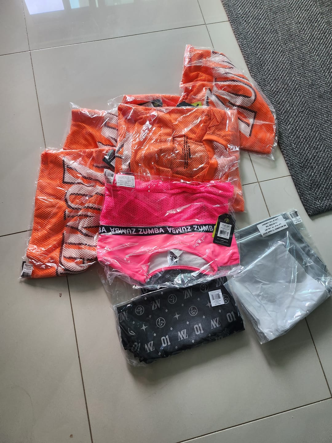 Customer photo review of Dale-Z Long Sleeve Crew Neck Crop Top