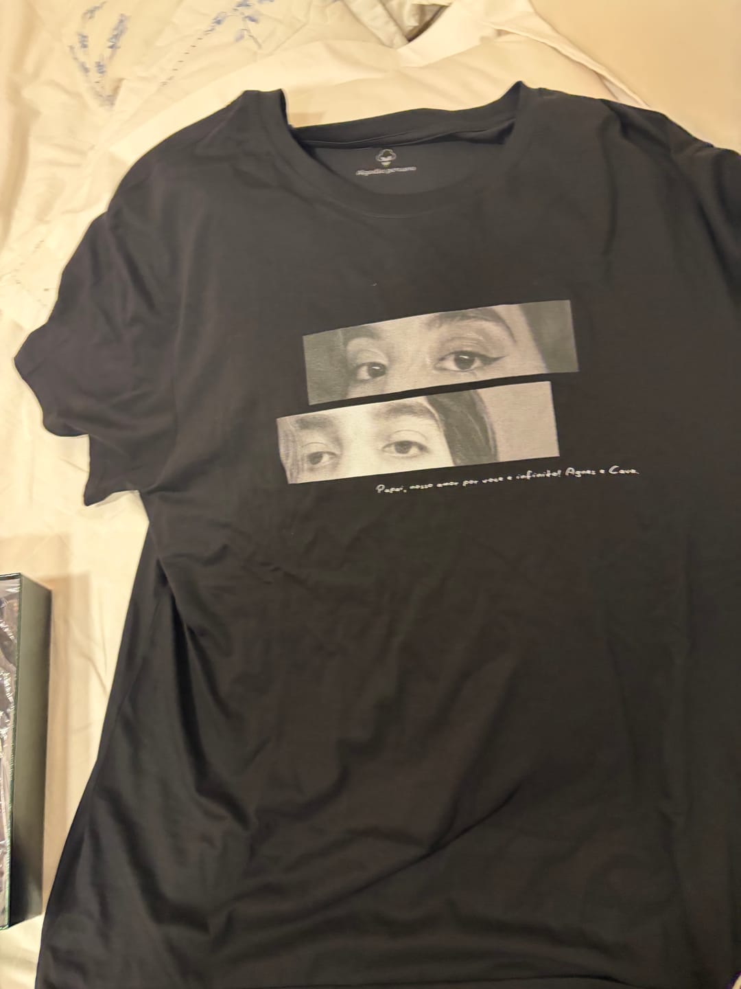 Customer photo review of Camiseta Personalizada OLHARES DOS FILHOS - Algodão Peruano