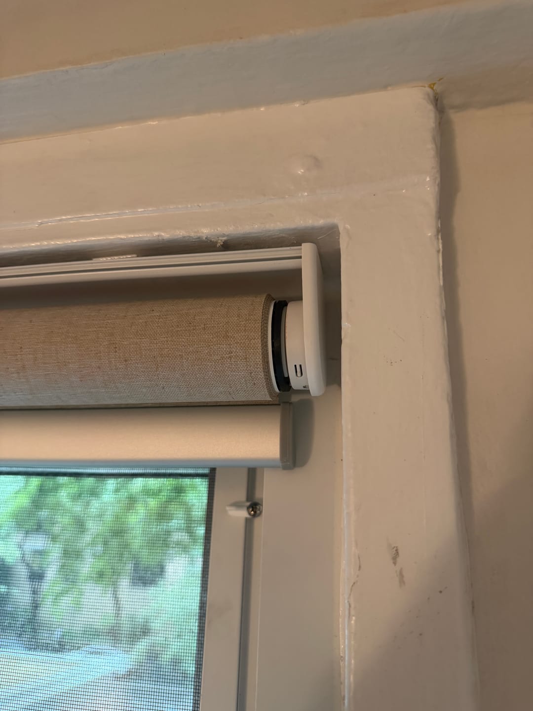 Customer photo review of SmartWings Motorized Light Filtering Roller Shades 70% Blackout Linen