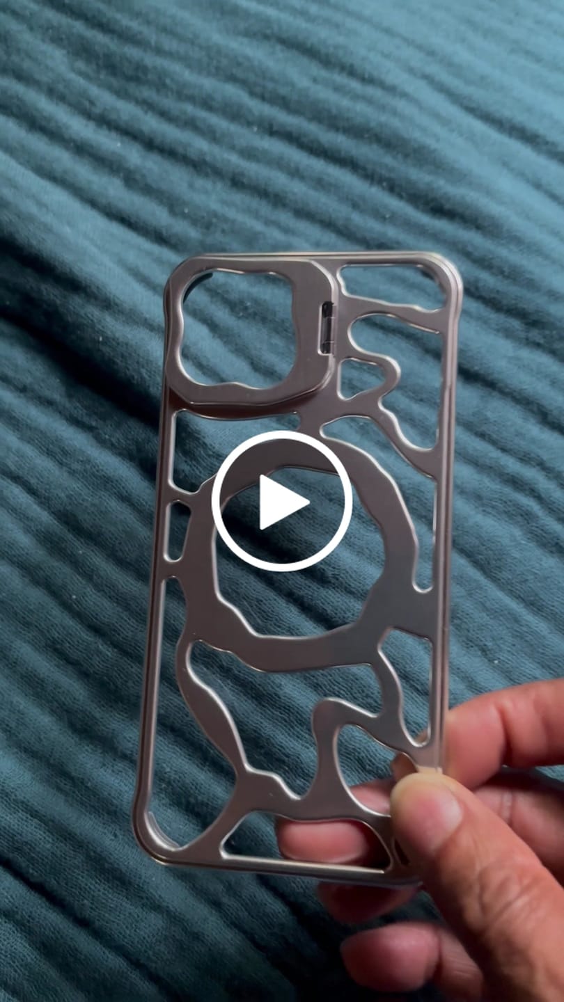 Customer video review of ShadowForge X MagSafe iPhone Case