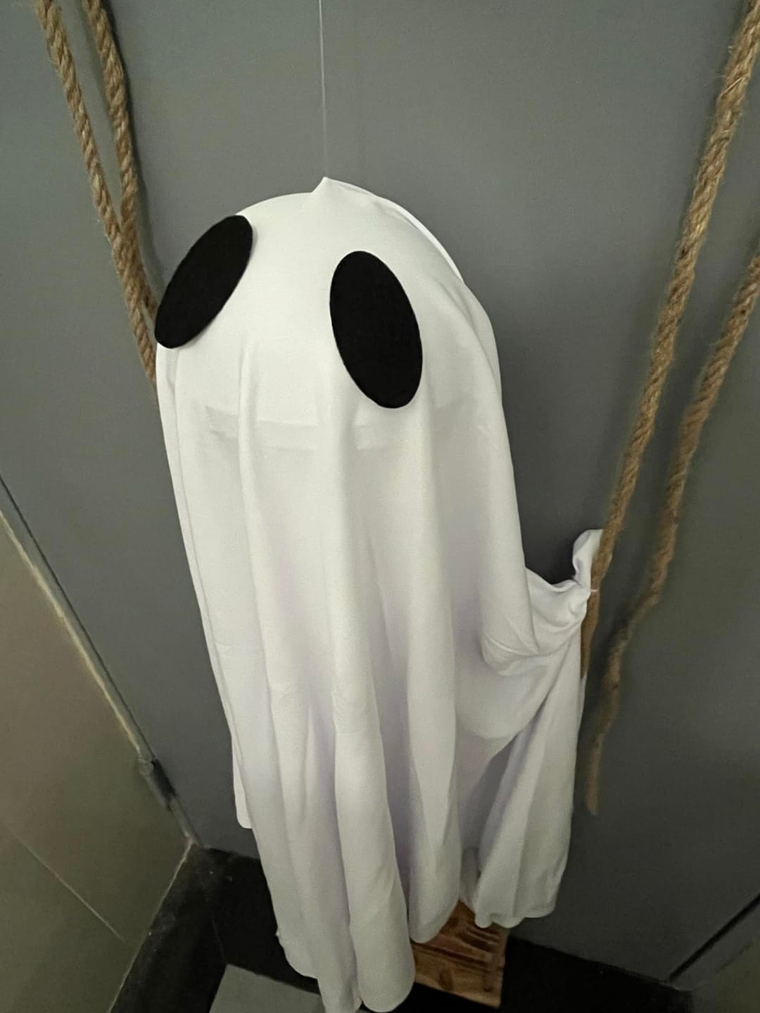 Customer photo review of ROXEIN™ GlowSwing Ghost