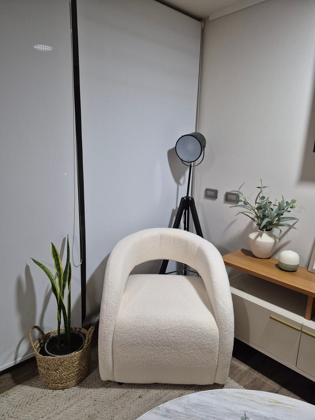 Customer photo review of Poltrona Sitial Tipo Sillón Blanco Textura Moderno Tela