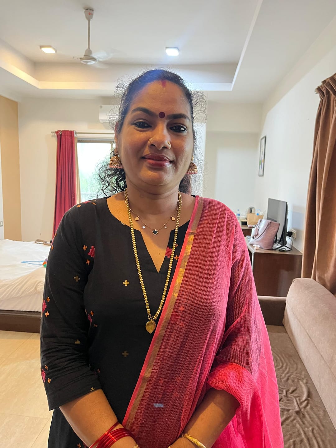 Customer photo review of Rani Pink Plain Kota Doria Dupatta