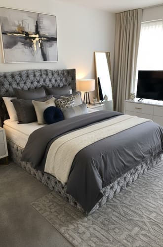 Customer photo review of Stanhope Winged Chesterfield Designer Bed