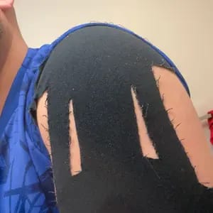 Customer photo review of Supporto Spalla Impermeabile con Tape Kinesiologico Pretagliato