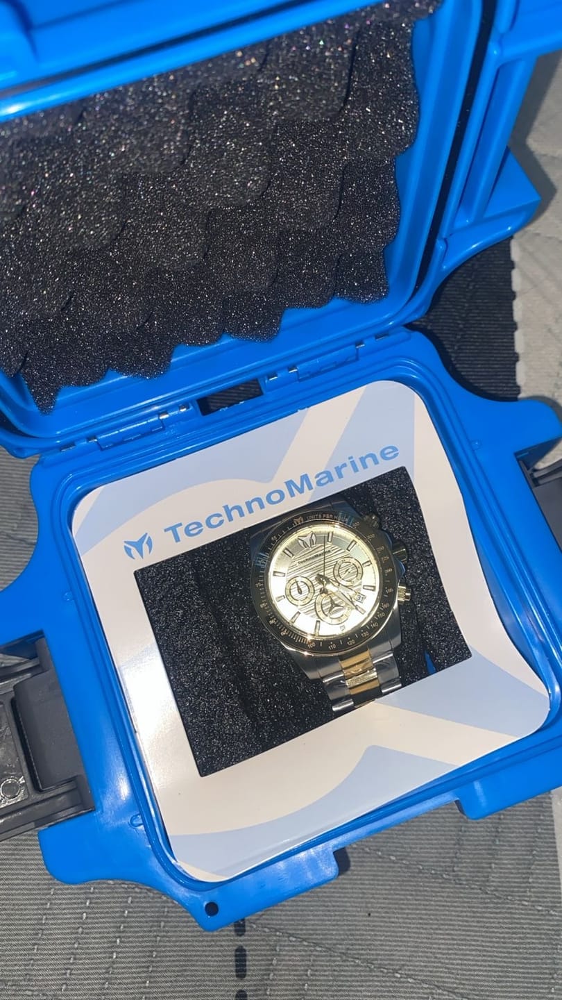 Customer photo review of Reloj Elegante Para Hombre Technomarine Manta Ray TM-225010 - Oro, Acero