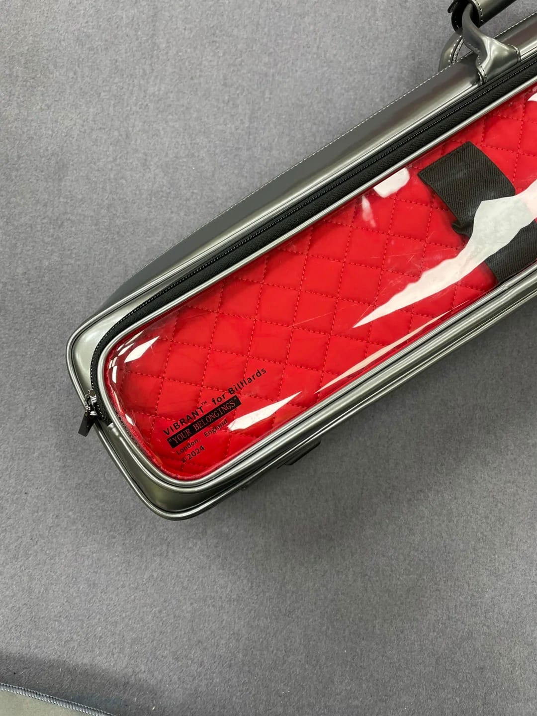 Customer photo review of Lizard Holographic Series Cue Case 3B4S