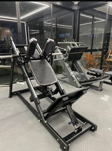Customer photo review of IRONSIDE Luxe Plate-Loaded Hack Squat