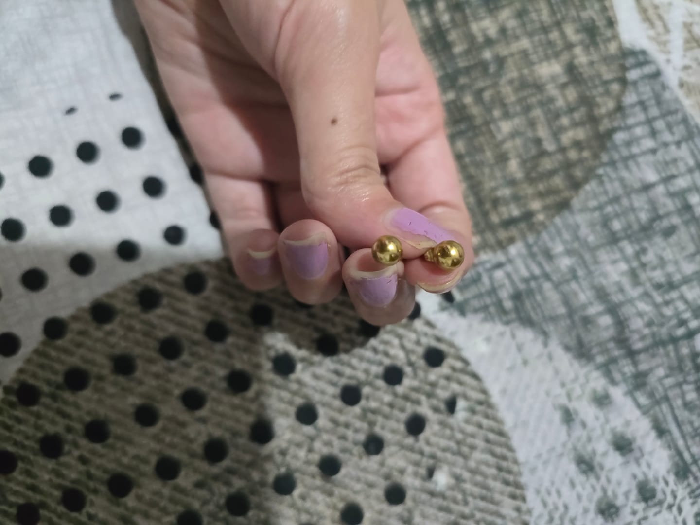Customer photo review of Plain Ball Stud Earrings