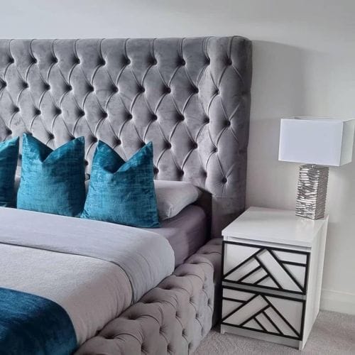 Customer photo review of Aubrey Thick Round Winged Bed