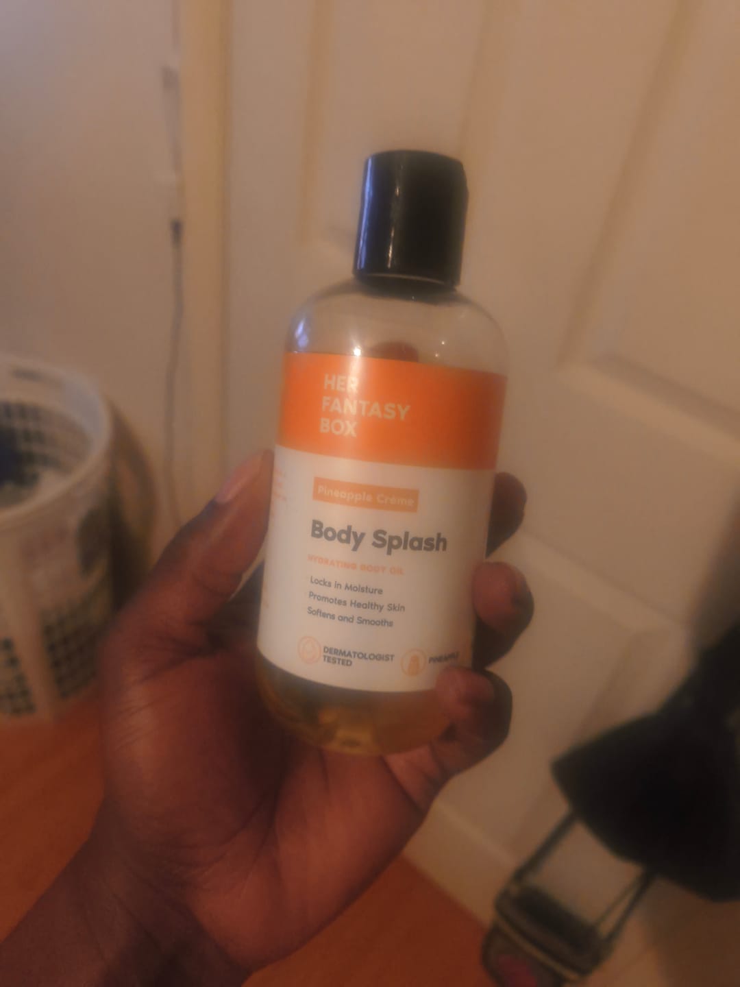 Customer photo review of Body Splash - Skin Smoothing Body Oil  (Pineapple Creme)