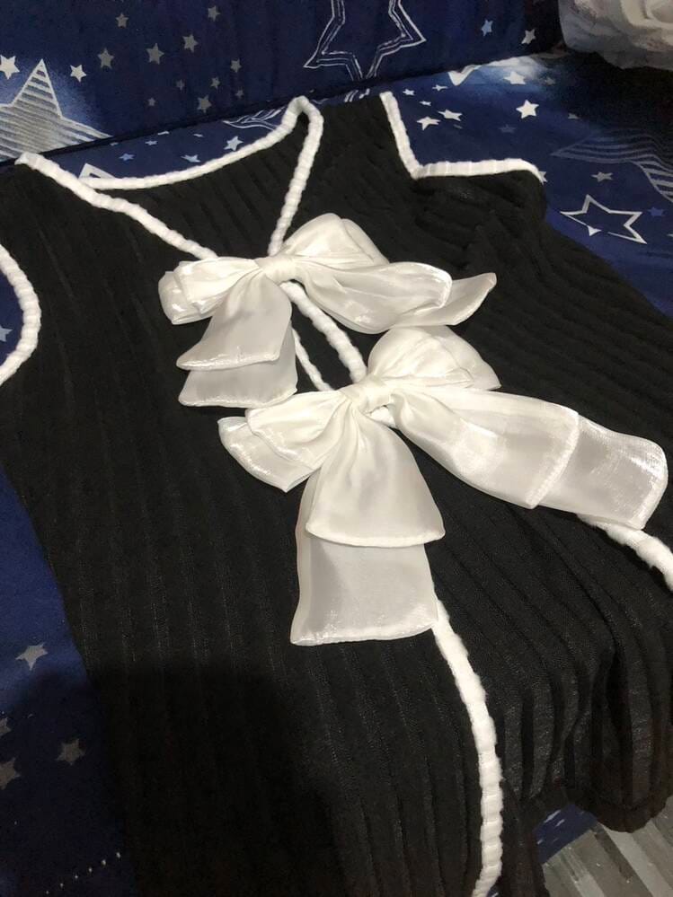 Customer photo review of Ninonine "Amélie" | Contrast Trim Ribbed Back-Bow Vest