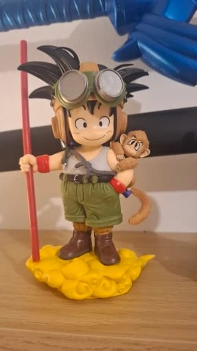Customer photo review of Goku Young Adventurer "Journey to the West" Style 16cm Figure with Power Pole, Flying Nimbus & Small Monkey Companion