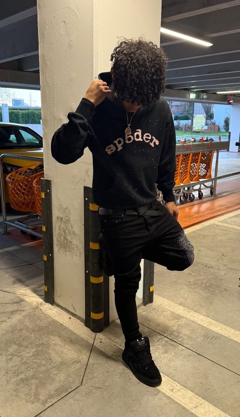 Customer photo review of Sp5der P*nk V2 Rhinestone Hoodie Black