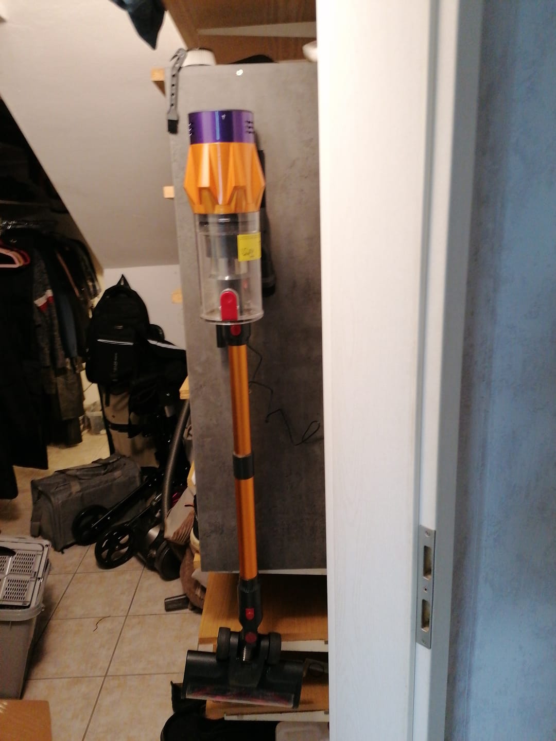 Customer photo review of Dripl UltraVac Akku-Staubsauger