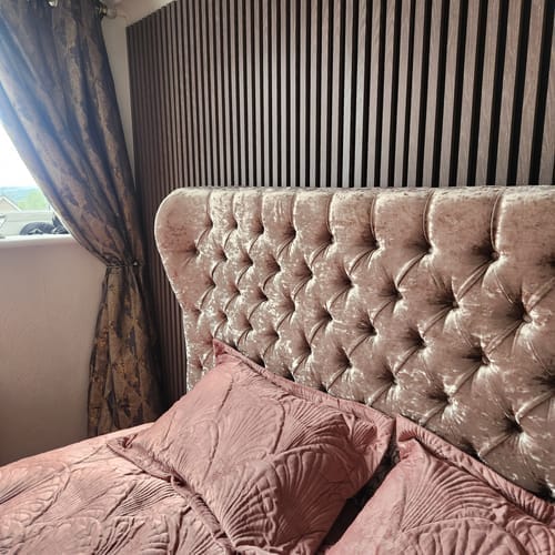 Customer photo review of Harris Chesterfield Winged Designer Bed