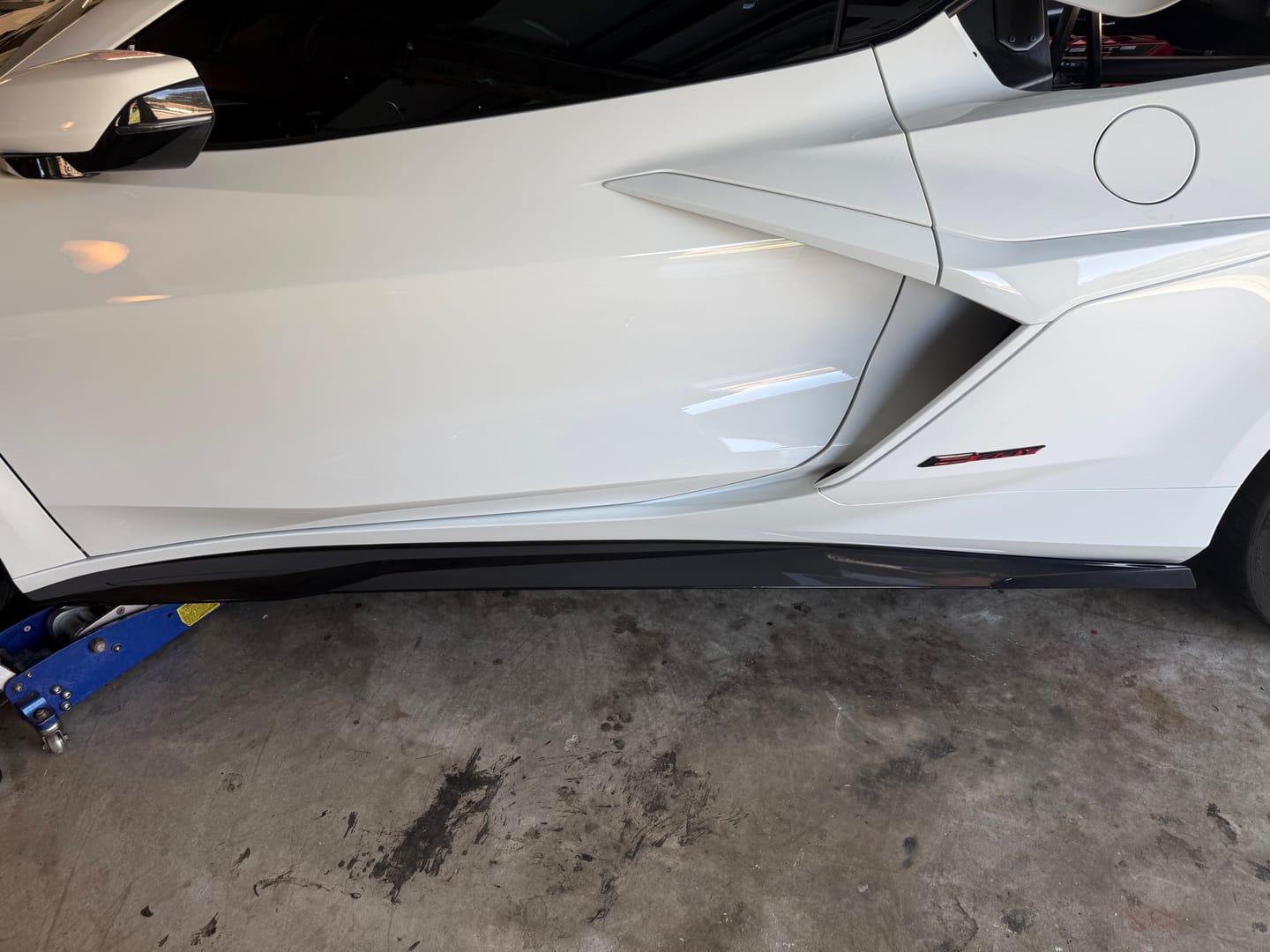 Customer photo review of Corvette C8 Models Z06 EOS Performance Track Style Side Skirts