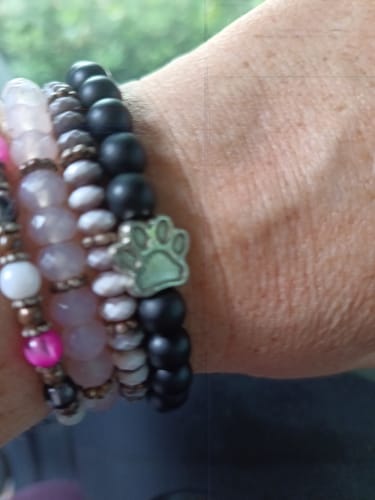 Customer photo review of Pulsera de Esperanza