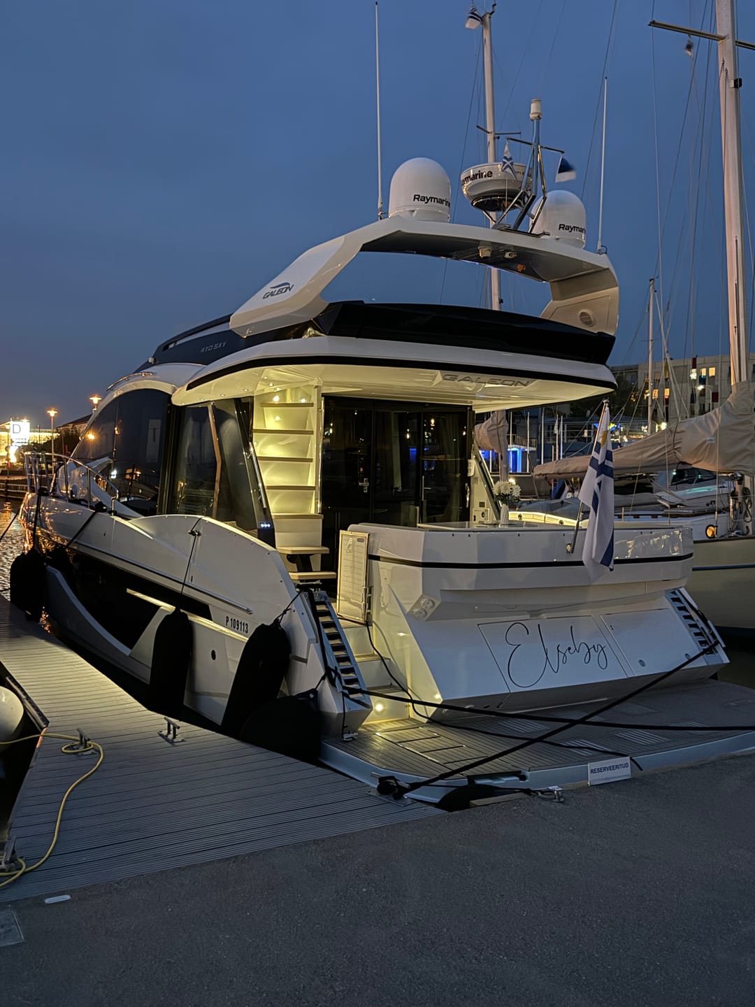 Customer photo review of Elite Boat Fender Cover EFC-A4