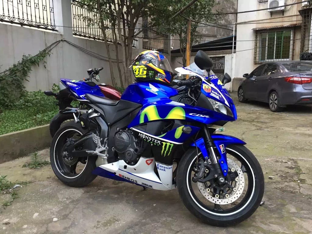 Customer photo review of FIXI Design Fairing Kit for SUZUKI 2008 2009 2010 GSXR600 GSXR 750