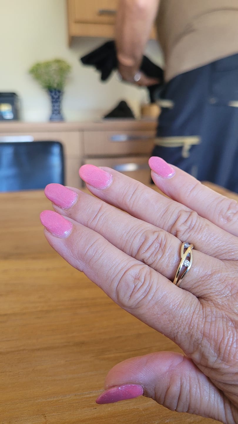 Customer photo review of Glowdip Alles-in-één Manicure Set