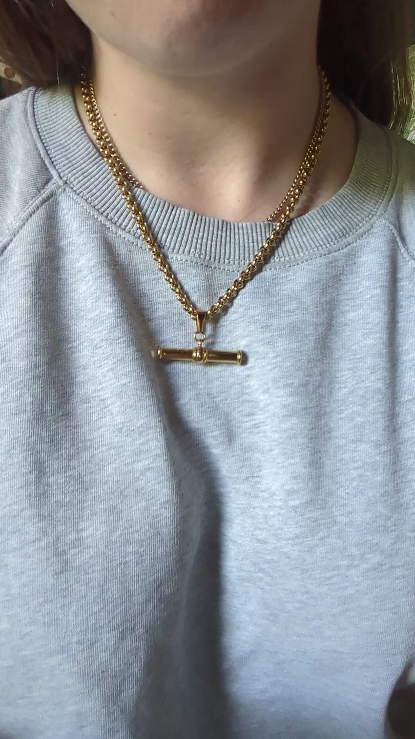 Customer photo review of PRE ORDER. XL T-Bar Necklace (shipment 10th - 17th Aug)