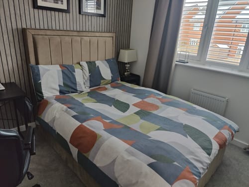 Customer photo review of Warwick Stripe Line Panel Bumper Head Bed