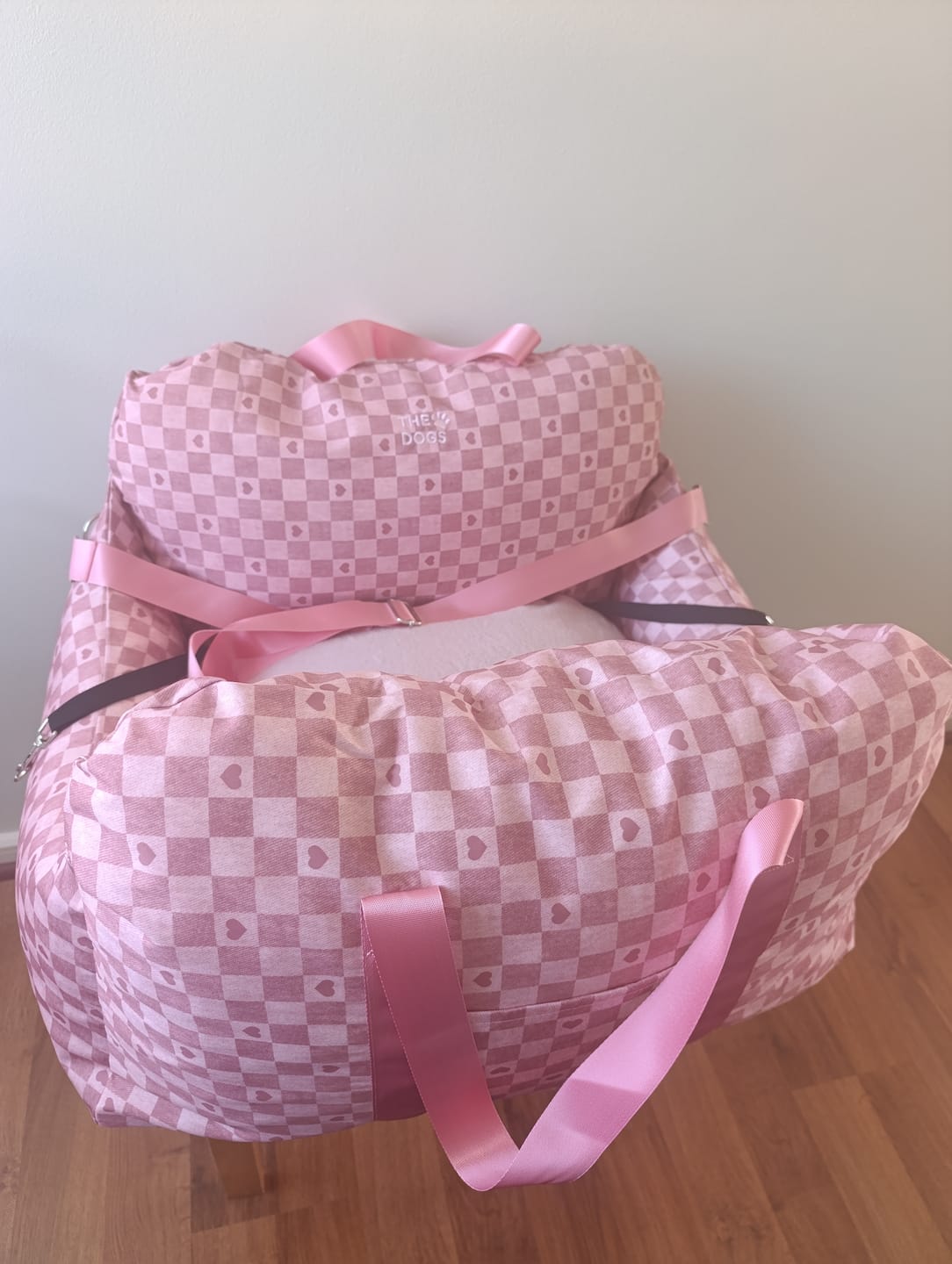 Customer photo review of Asiento Primera Clase THE DOGS — Viajes seguros y cómodos