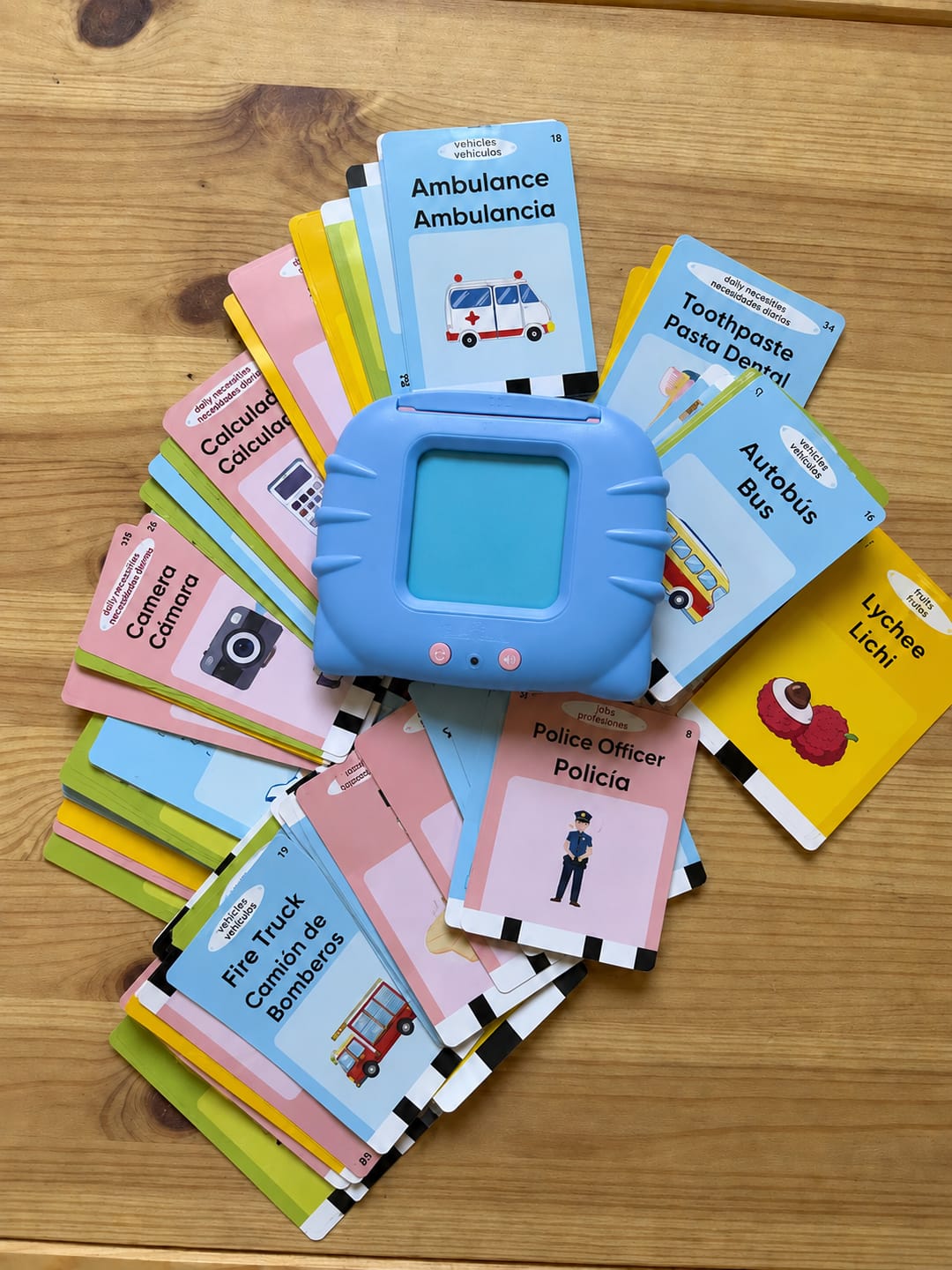 Customer photo review of VerbaLingo - Tarjetas Educativas Bilingües
