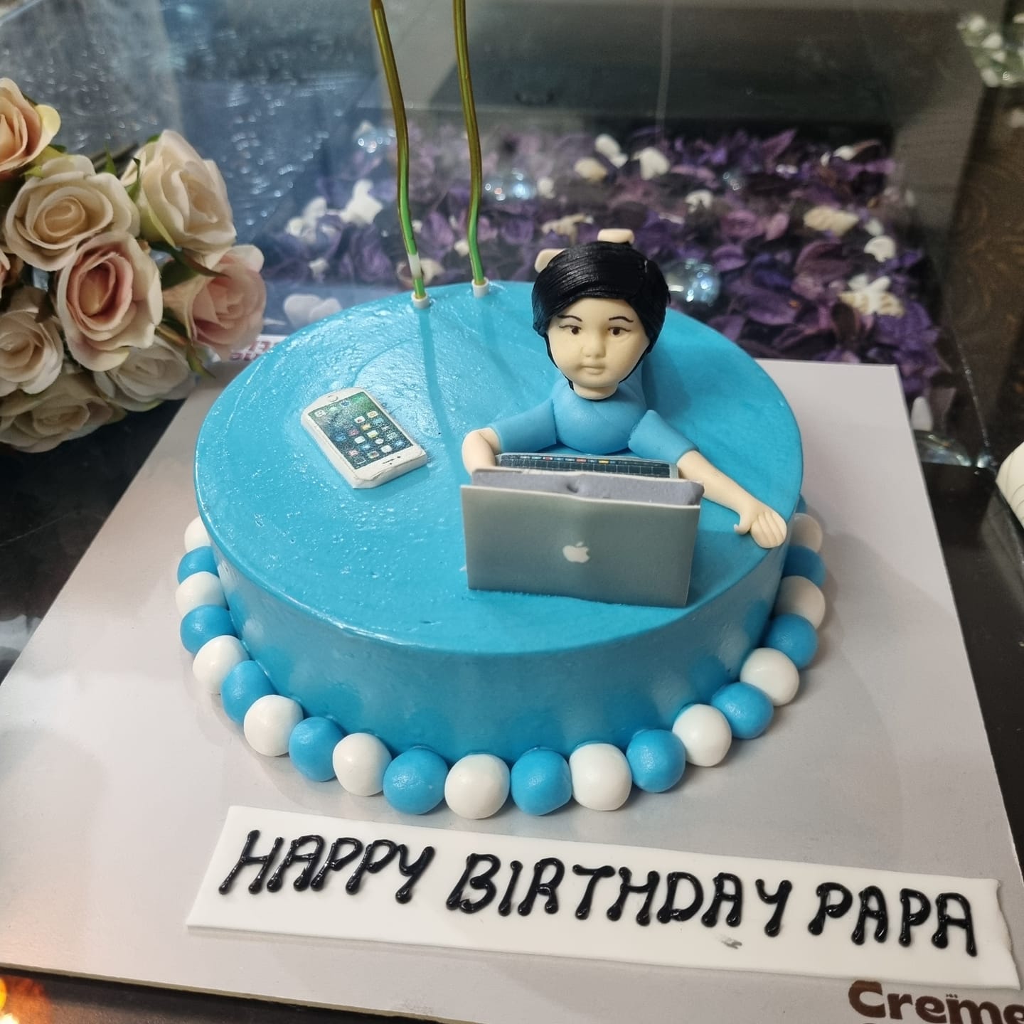 Customer photo review of Cake for a workaholic