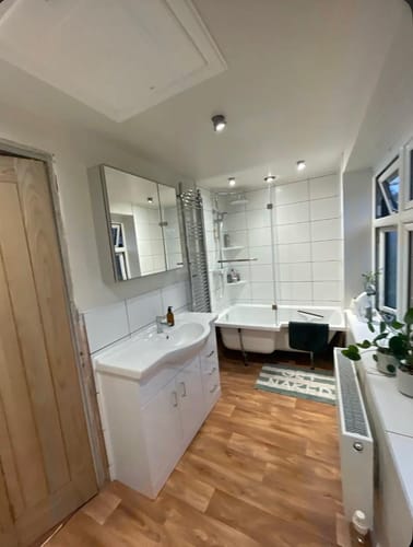 Customer photo review of Percussion 1050mm 2-Door 3 Drawer Basin Vanity Unit - White