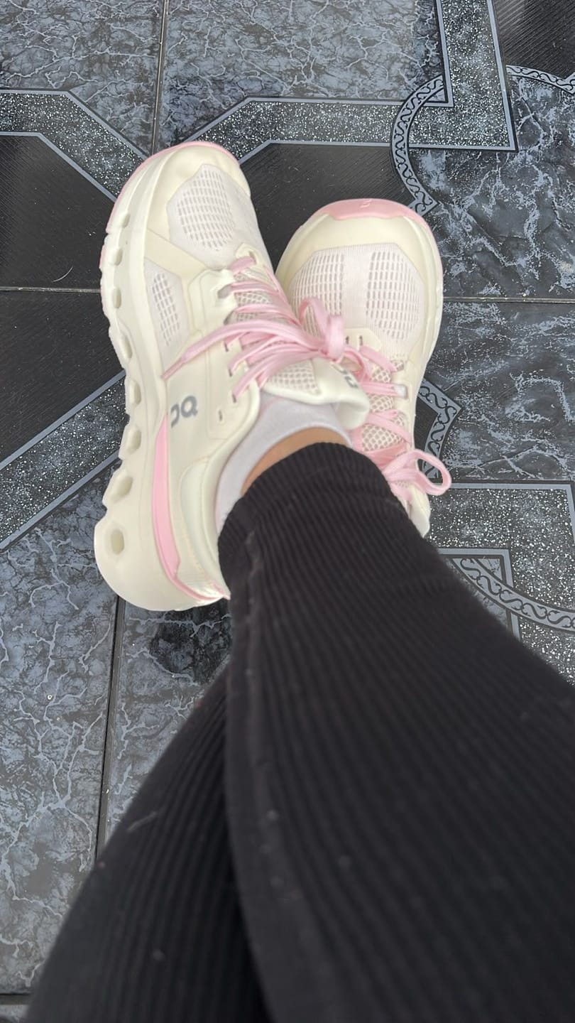 Customer photo review of ON CLOUDRUNNER 2