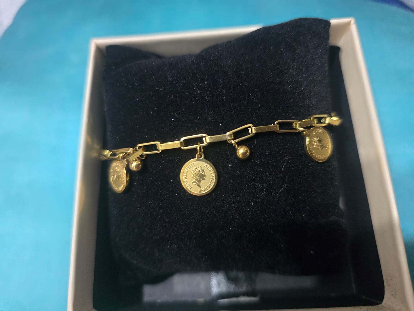 Customer photo review of Blizabeth Bracelet