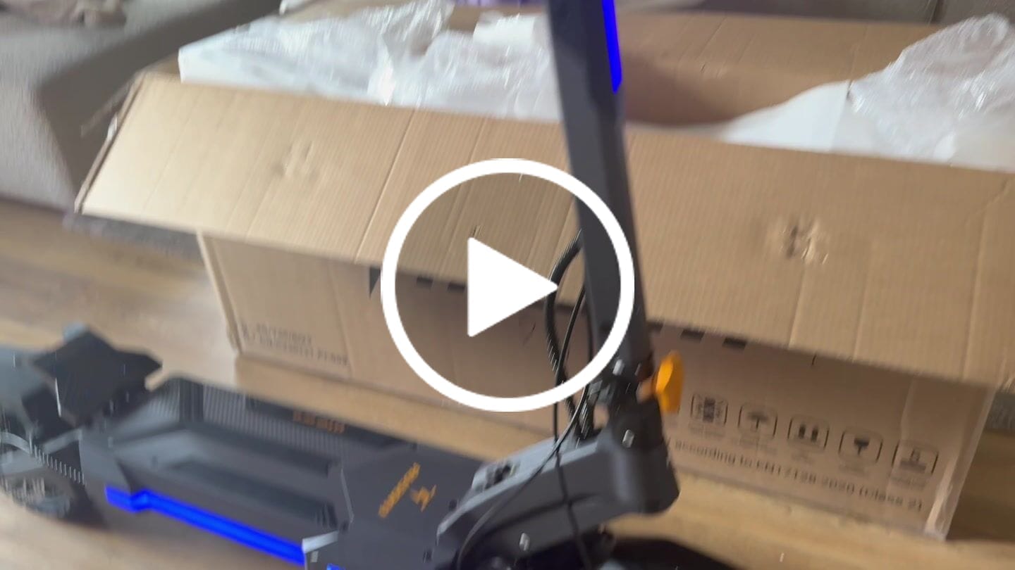 Customer video review of Ausom DT2 Pro Dual Motor E-scooter