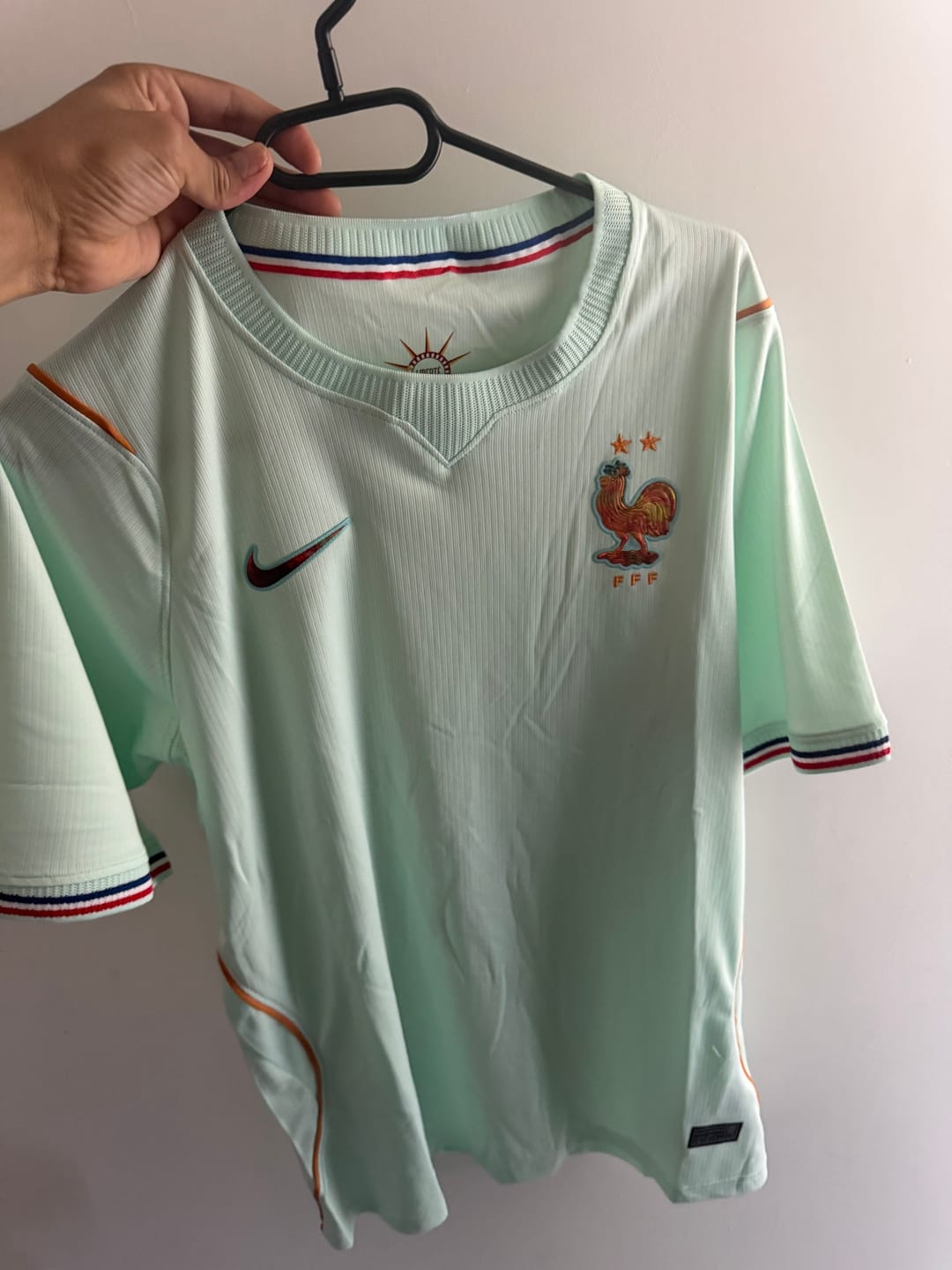 Customer photo review of MAILLOT ESPAGNE EXTERIEUR COUPE DU MONDE 2026