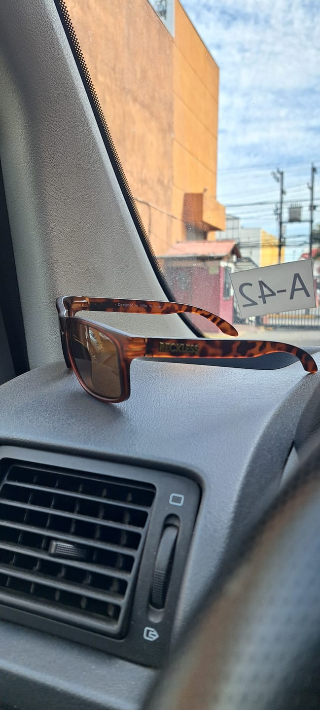 Customer photo review of Crank V2 Shadow